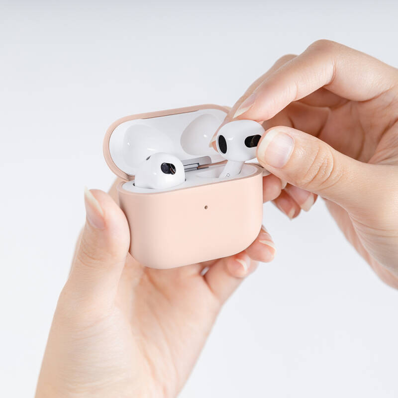 Apple Airpods 3. Nesil Kılıf Yumuşak Dokunuşlu Likit Silikon Tasarımlı Lisanslı Switcheasy Skin Kapak - 25