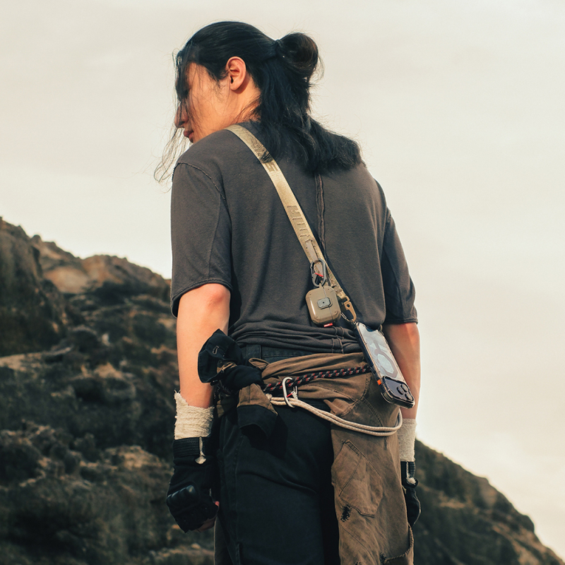 Apple Airpods Pro 3 Case Airbag Grooved Corner Lock Design, 360 Degree Protection Skinarma Mecha LE Case - 23