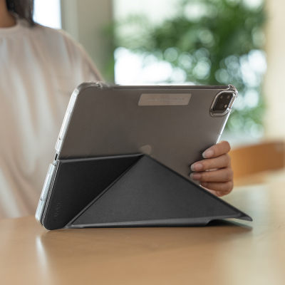 Apple iPad Pro 13 2025 M5 Raptic Clear Folio Airbagli Şeffaf Kapaklı Katlanabilir Standlı Kılıf - 14