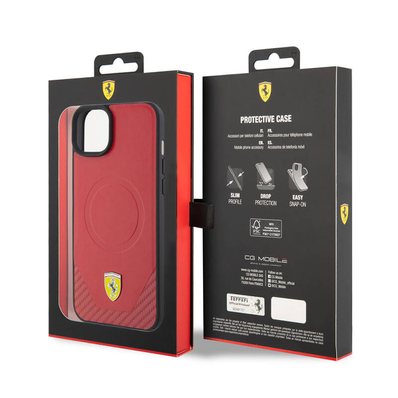 Apple iPhone 15 Kılıf Ferrari Orjinal Lisanslı Magsafe Şarj Özellikli Metal Logolu PU Karbon Kapak - 16