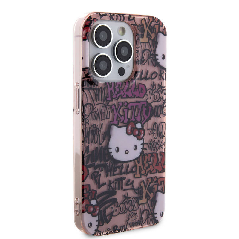 Apple iPhone 15 Pro Kılıf Hello Kitty Orjinal Lisanslı İkonik Logolu Etiket Graffiti Kapak - 5