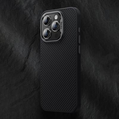Apple iPhone 15 Pro Max Kılıf Karbon Fiber Magsafe Şarj Özellikli Benks Hybrid ArmorPro 600D Kevlar Kapak - Thumbnail