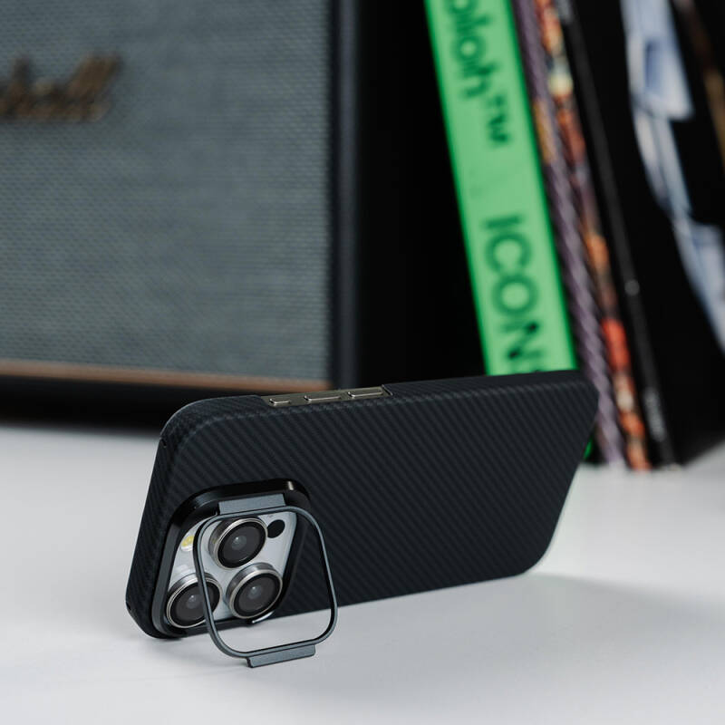 Apple iPhone 15 Pro Max Kılıf M-safe Şarj Özellikli 600D Zore Krek Karbon Standlı Kapak - 11