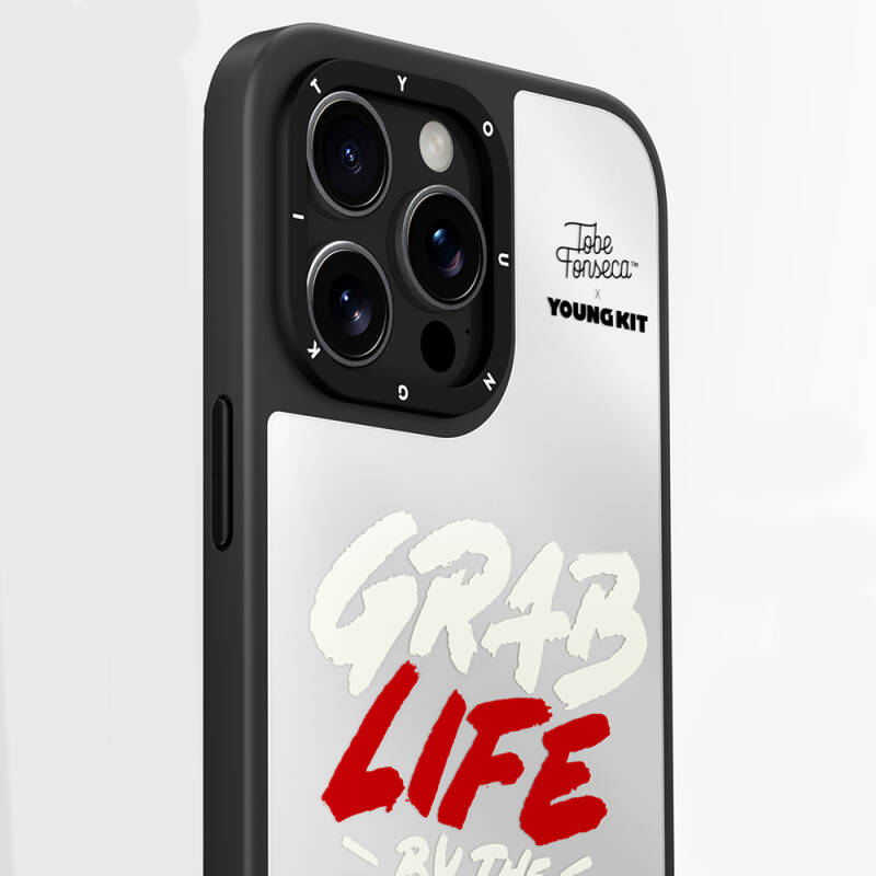 Apple iPhone 15 Pro Max Kılıf Tobias Fonseca Tasarımlı Youngkit Mirror Kapak - 5