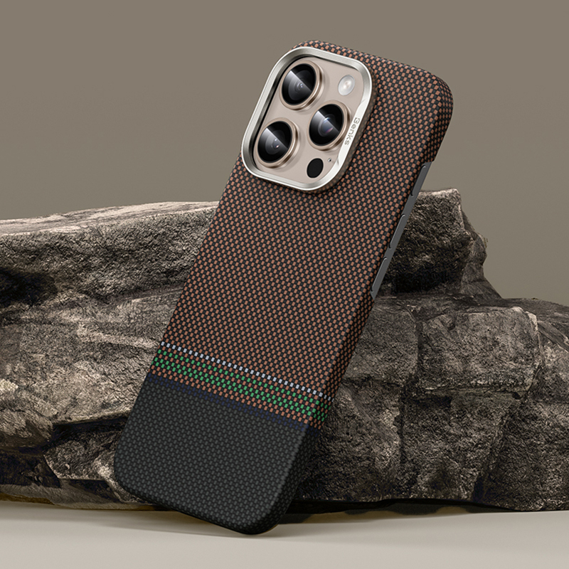 Apple iPhone 16 Pro Case Benks Prestige ArmorAir Kevlar Cover with Carbon Fiber Design with Magsafe Charging Feature - 10