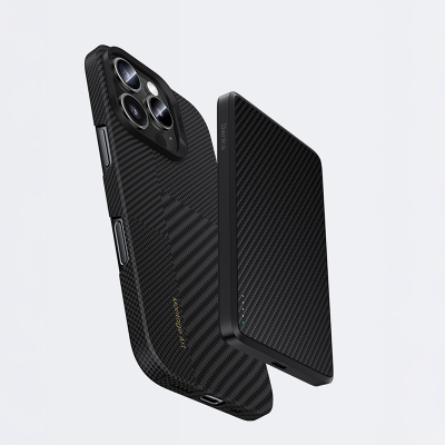 Apple iPhone 16 Pro Max Kılıf Magsafe Şarj Özellikli Karbon Fiber Benks Yeni Seri Montage ArmorAir Kevlar Kapak - 12