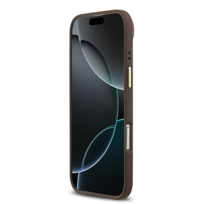Apple iPhone 17 Air Kılıf Guess Orjinal Lisanslı M-safe Şarj Özellikli Gold Metal Kamera Çerçeveli PU Deri 4G Desenli Yazı Logolu Kapak - 6