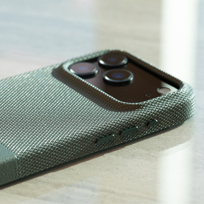 Apple iPhone 17 Pro Case with M-safe Charging Feature, Leather Textured Native Union RE Classic Series Cover - 29