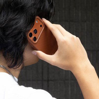 Apple iPhone 17 Pro Kılıf M-safe Şarj Özellikli Deri Dokulu Native Union RE Classic Serisi Kapak - 33