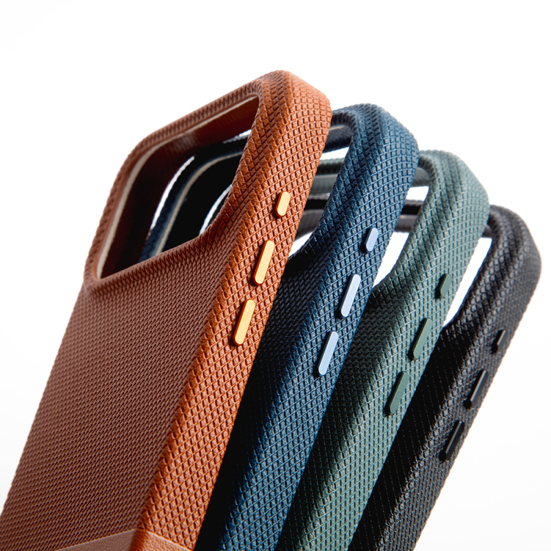 Apple iPhone 17 Pro Max Case with M-safe Charging Feature, Leather Textured Native Union RE Classic Series Cover - 33