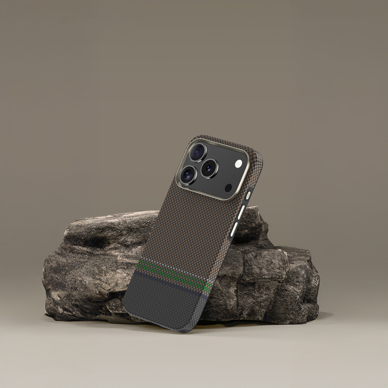 Apple iPhone 17 Pro Max Kılıf M-safe Şarj Özellikli Karbon Fiber Tasarımlı Benks Prestige ArmorPro Kevlar Kapak - 6