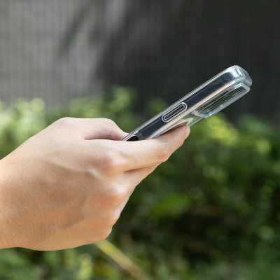 Apple iPhone 18 Pro Max Kılıf M-safe Şarj Özellikli Native Union RE Clear Serisi Kapak - 6