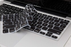 Apple Macbook 13' Pro Touch Bar A1706 Zore Klavye Koruyucu Silikon Ped - 1