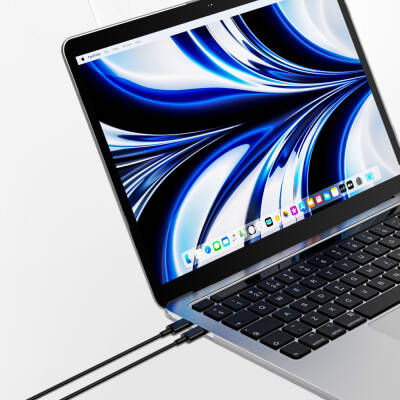 Apple Macbook 13.6