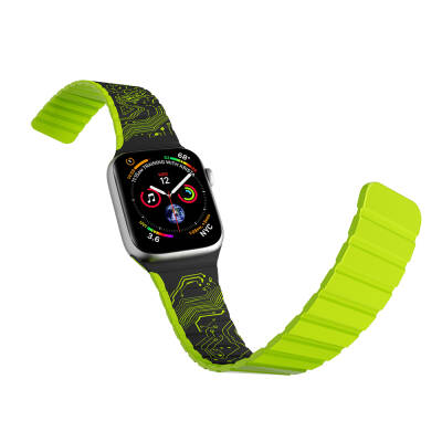 Apple Watch 7 45mm Kordon Youngkit Technological Magnetik Tak Çıkar Silikon Strap Kayış - 7