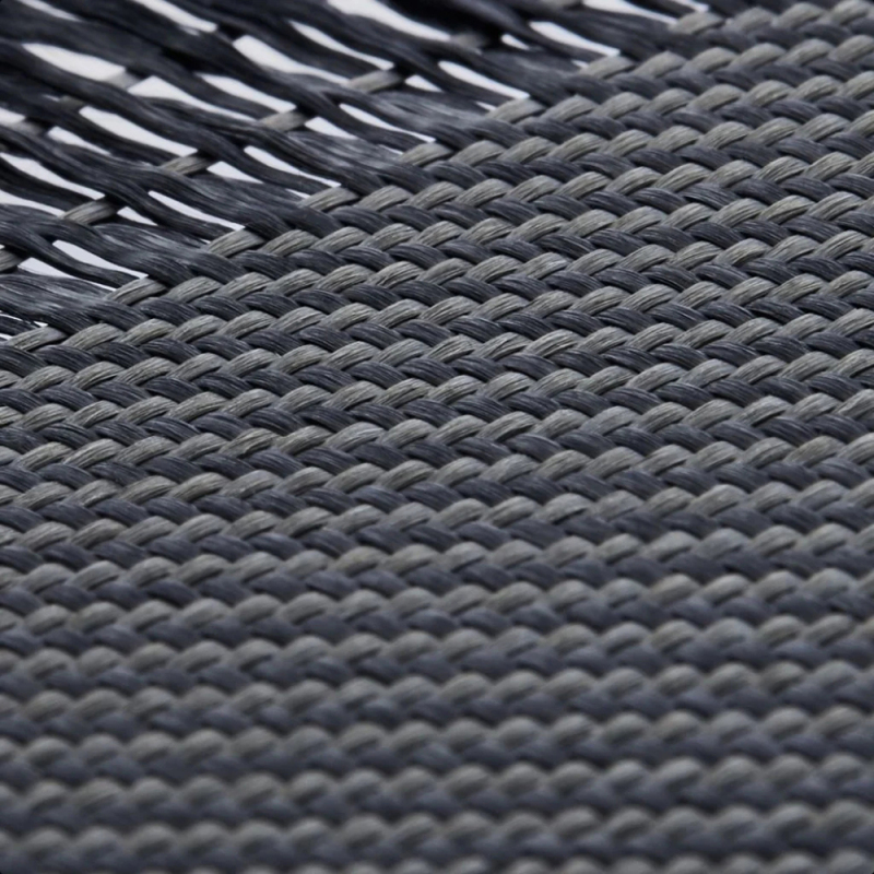 Galaxy Z Flip 7 Kılıf M-safe Şarj Özellikli 600D Aramid Fiber Pitaka Ultra-Slim Classic Serisi Black-Grey Twill Kapak - 11