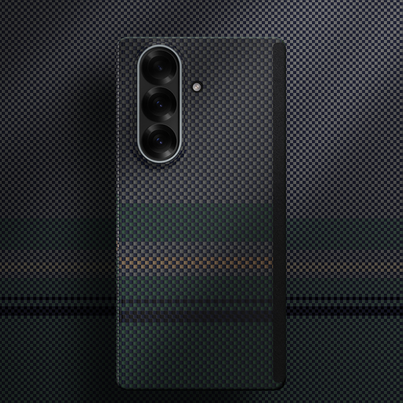 Galaxy Z Fold 7 Kılıf M-safe Şarj Özellikli Karbon Fiber Tasarımlı Benks Aurora ArmorAir Kevlar Kapak - 11