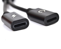 Go Des GD-UC11 Dual Lightning Headphone Audio & Charge Adapter - 3