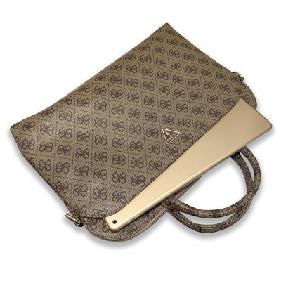 Guess Orjinal Lisanslı 4G Desenli Üçgen Logolu Omuz Askılı 15 inç Laptop Çantası - 6