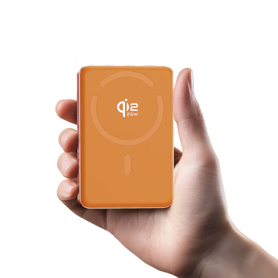 Lenyes PW1018D 35W Dijital LED Göstergeli Qi2 Teknolojili Wireless Powerbank 25W 10000mAh - 2