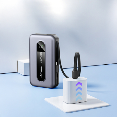 Lenyes PX1002D Dijital LED Göstergeli Teleskopik Type-C ve Lightning Kablolu Powerbank 35W 10.000mAh - 13