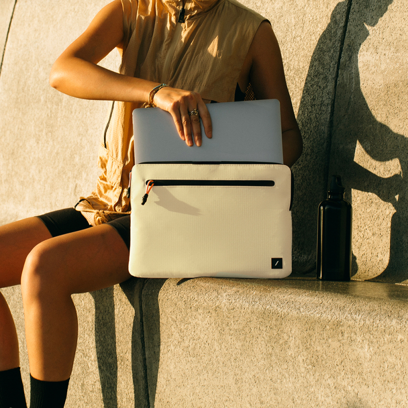 Native Uninon Ultralight Sleeve Serisi Su Geçirmez Ripstop Kumaş 15 inç Macbook Çantası - 11