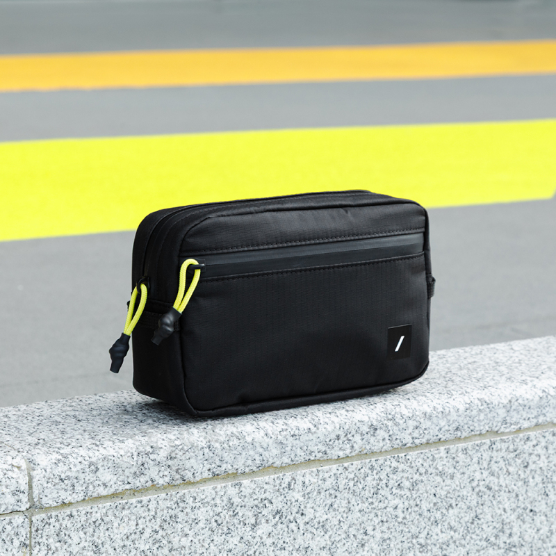 Native Union Active Organizer Series Ripstop Waterproof Fabric Hand Accessory Bag - 10