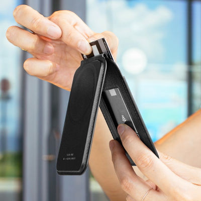 Native Union Active Series M-Safe Compatible Standed Leather-Look 4-Slot Card Holder - 9