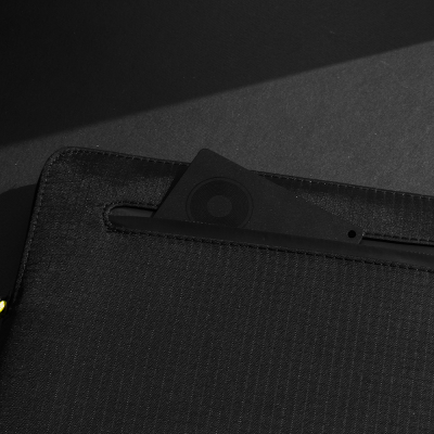 Native Union Find it Card Series M-safe Smart Tracking Device with Charging Capability and iOS Find My Support - 10