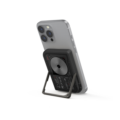 Skinarma Nexus Nova Kablosuz ve PD Hızlı Şarj Özellikli Standlı Taşınabilir Powerbank 20W 5000mAh - 7