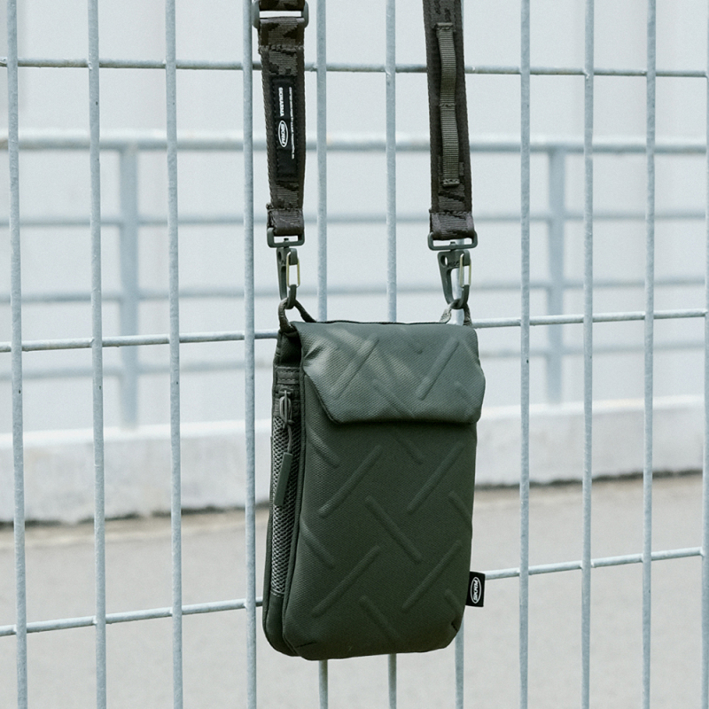 Skinarma Sling Pouch Juno Cross-Hatch Desenli Naylon Scout Boyun Askı Kayışlı Çapraz Vücut Çantası - 11