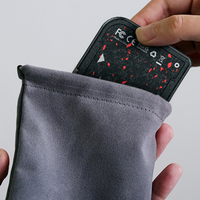 Skinarma Vektor Kablosuz ve PD Hızlı Şarj Özellikli Metal Standlı Taşınabilir Powerbank 15W 5000mAh - 16