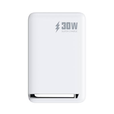 Wiwu Wi-P031 Qi2 Şarj Teknolojili LED Işık Göstergeli Standlı 30W Taşınabilir Magsafe Wireless Powerbank 10.000mAh - 4